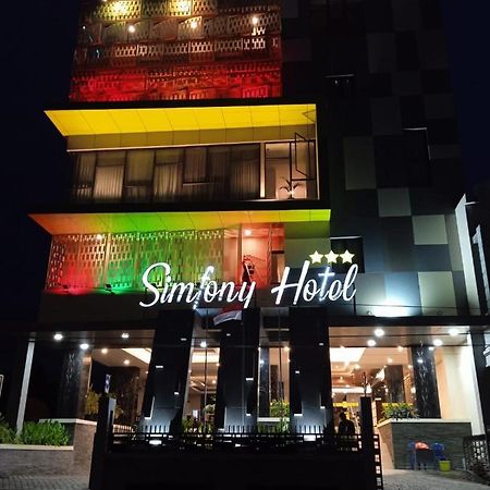 Hotel Simfony Alor Kalabahi Exteriér fotografie